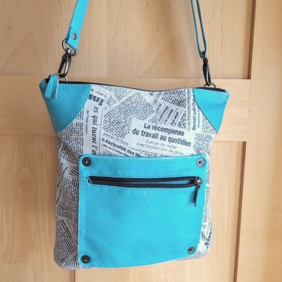 Maurizio Taiuti Turquoise Newsprint Crossbody Bag - Picture 2 of 9